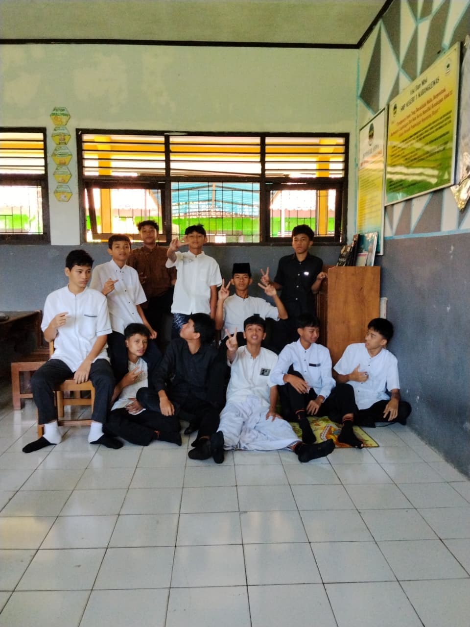 Kenangan 9B 17