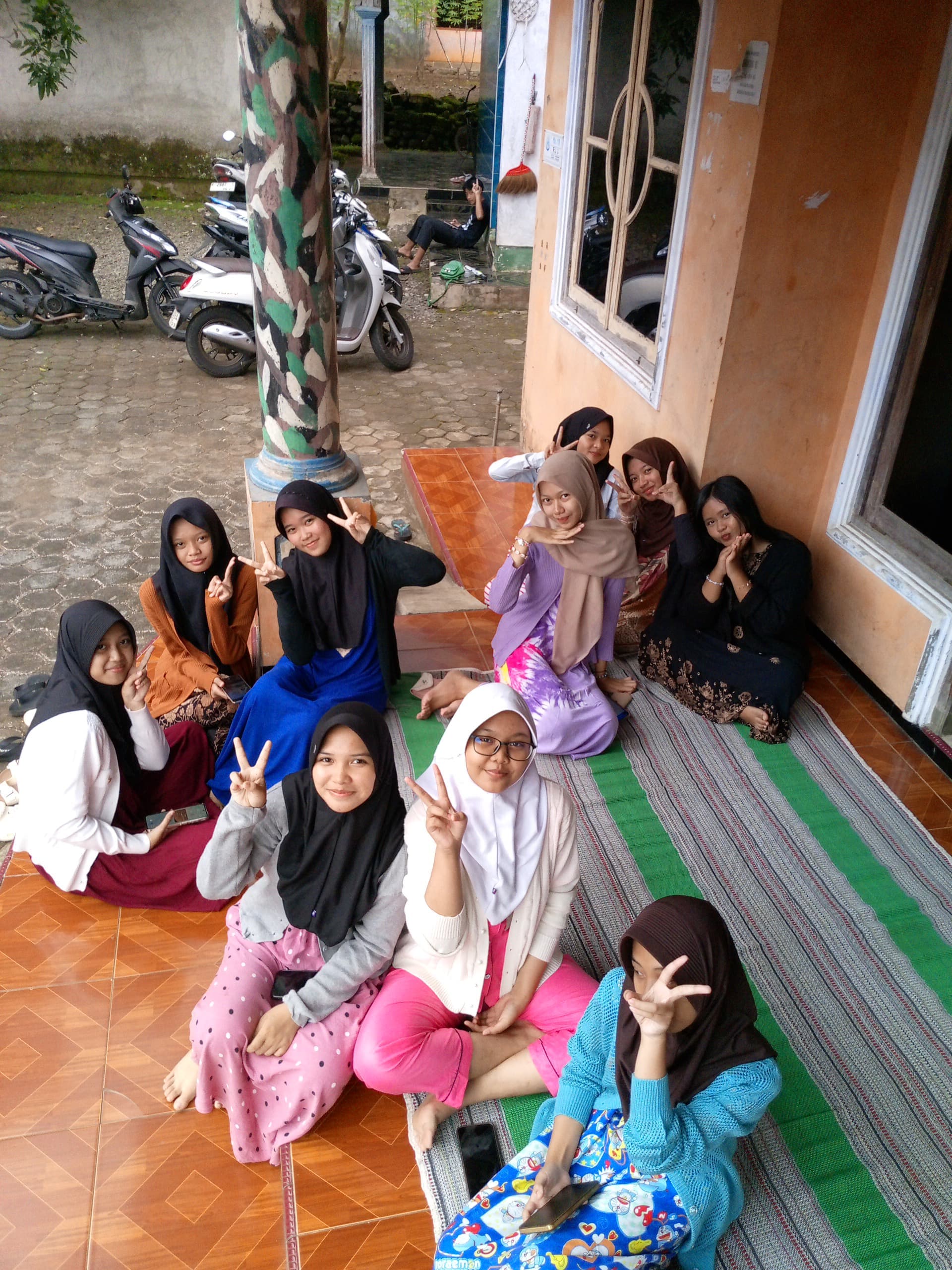 Kenangan 9B 18